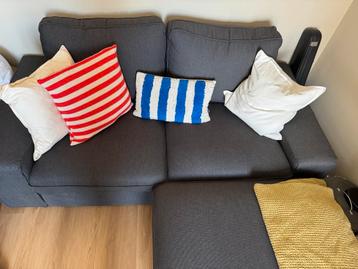 IKEA KIVIK 2-zits bank met hocker poef in antraciet - afbeelding 2
