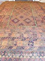 Handgeweven nieuwe kelim Maat.2.66x4.10, Huis en Inrichting, 75 m² of meer, Nieuw, Ophalen of Verzenden, Bruin