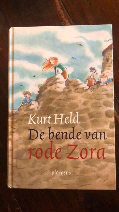 Kurt Held - De bende van rode Zora, Boeken, Kinderboeken | Jeugd | 10 tot 12 jaar, Gelezen, Ophalen of Verzenden