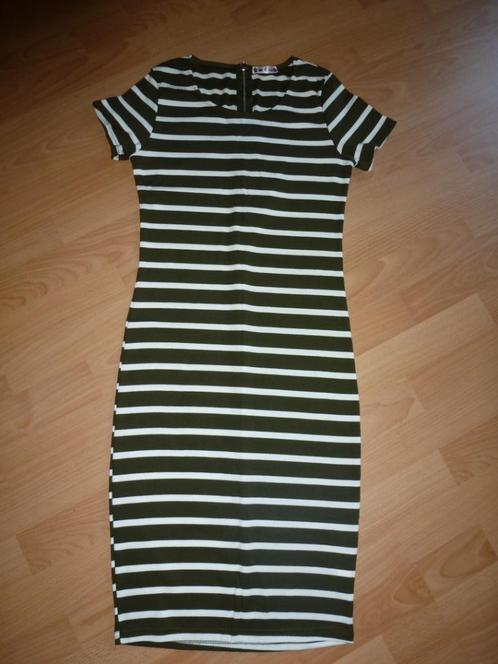 Groen met beige gestreepte pencil jurk, Kleding | Dames, Jurken, Nieuw, Maat 36 (S), Groen, Knielengte, Verzenden