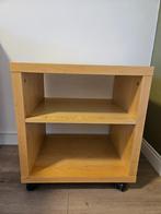 Houten Kubus / Kastje op Wieltjes, Ophalen, Gebruikt