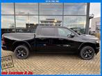 Dodge Ram Limited | Pano | H&K | Headup + Digital Mirror, Gebruikt, 5654 cc, 402 pk, Zwart