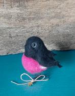 Genaaldvilt vogeltje de roze vliegenvanger wol handmade, Ophalen of Verzenden, Nieuw, Overige typen, Wolvilt