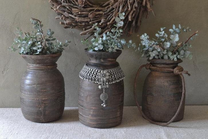 Oude houten Himachal pot Nepalese kruik, Huis en Inrichting, Woonaccessoires | Vazen, Gebruikt, Overige kleuren, Minder dan 50 cm