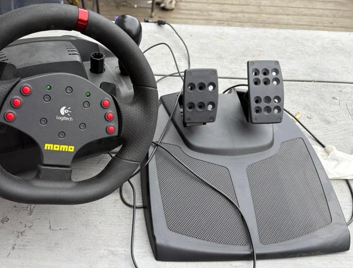 Logitech MOMO Force Feedback Stuur Racing Wheel Racestuur, Computers en Software, Joysticks, Gebruikt, Ophalen