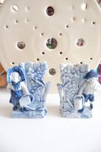 2 DELFSBLAUWE BEELDJES VOOR KLEINE BLOEMEN, Verzenden, Zo goed als nieuw, Mens