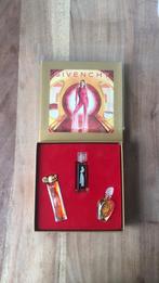 Givenchy miniaturen set in prachtige doos ~ nieuw, Verzamelen, Parfumverzamelingen, Nieuw, Ophalen of Verzenden, Miniatuur, Gevuld