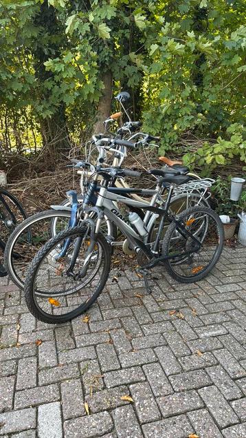 8 Diverse fietsen + kinderzitje te koop! beschikbaar voor biedingen