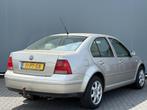 Volkswagen Bora BWJ 2005 1.6-16V 105 PK Comfortline AIRCO /, Auto's, Volkswagen, Stof, Gebruikt, 4 cilinders, Beige