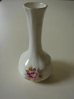 Mooi Vaasje met afbeelding van een Roos, Gebruikt, Overige kleuren, Aardewerk of Porselein, Ophalen of Verzenden