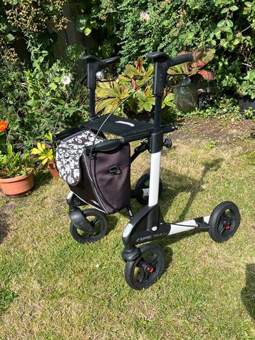 Mooie Topro Troya G2, maat M rollator, kleur Wit beschikbaar voor biedingen