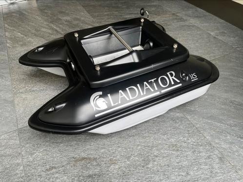 Voerboot Gladiator RS, Watersport en Boten, Hengelsport | Karpervissen, Gebruikt, Complete set, Ophalen of Verzenden