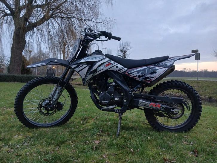 Brommer 250cc, Fietsen en Brommers, Brommers | Derbi, Zo goed als nieuw, Ophalen of Verzenden