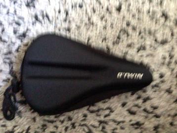 Gel Zadelhoesje  voor Kinder Cross of gewoon fietsje beschikbaar voor biedingen