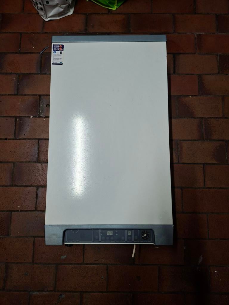 Intergas Kompakt HR CW3 CV-ketel uit 2006 met rookgasafvoer, Ophalen, 30 tot 80 cm, Gebruikt, Hoog rendement (Hr)