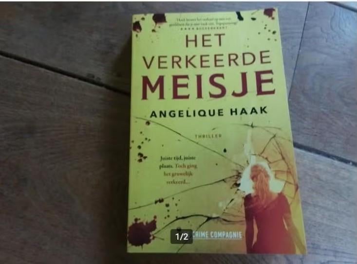 Angelique Haak - Het verkeerde meisje, Boeken, Ophalen of Verzenden, Zo goed als nieuw
