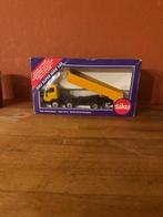 Siku Mercedes Benz kipper in ovp, Hobby en Vrije tijd, Modelauto's | 1:50, Ophalen of Verzenden, Zo goed als nieuw, Bus of Vrachtwagen