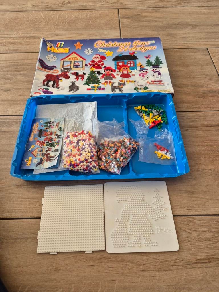 Hama strijkkralen kerst set, Kinderen en Baby's, Speelgoed | Educatief en Creatief, Ophalen of Verzenden, Gebruikt, Knutselen