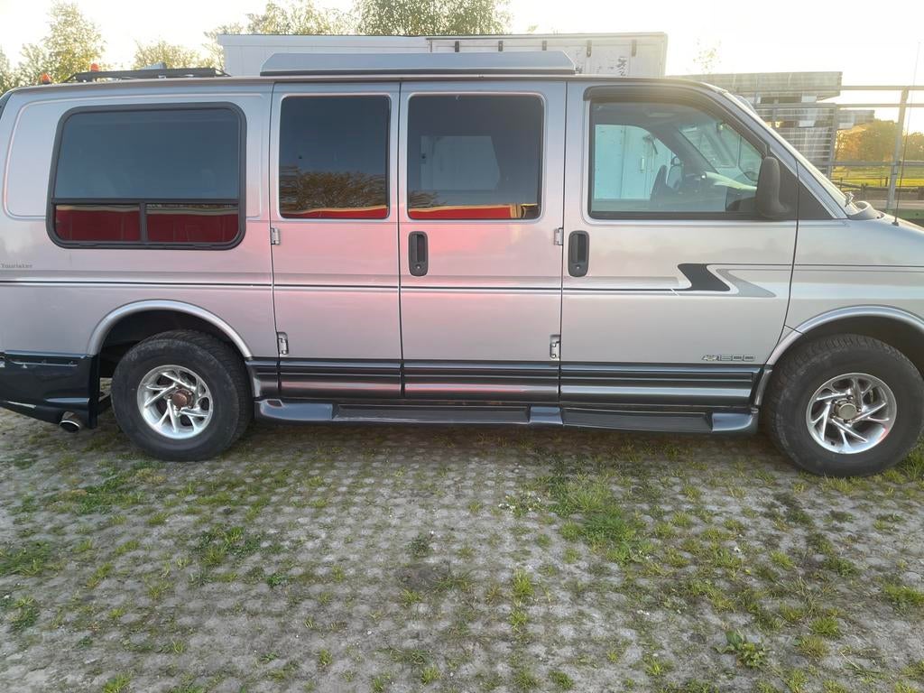 Chevrolet 1998 Grijs, Automaat, Euro 5, Achterwielaandrijving, 8 cilinders