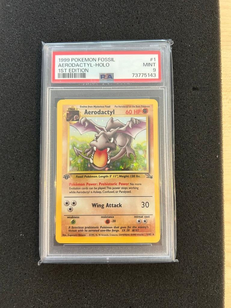 1/62 fossil aerodactyl 1st psa 9, Ophalen of Verzenden, Zo goed als nieuw, Foil