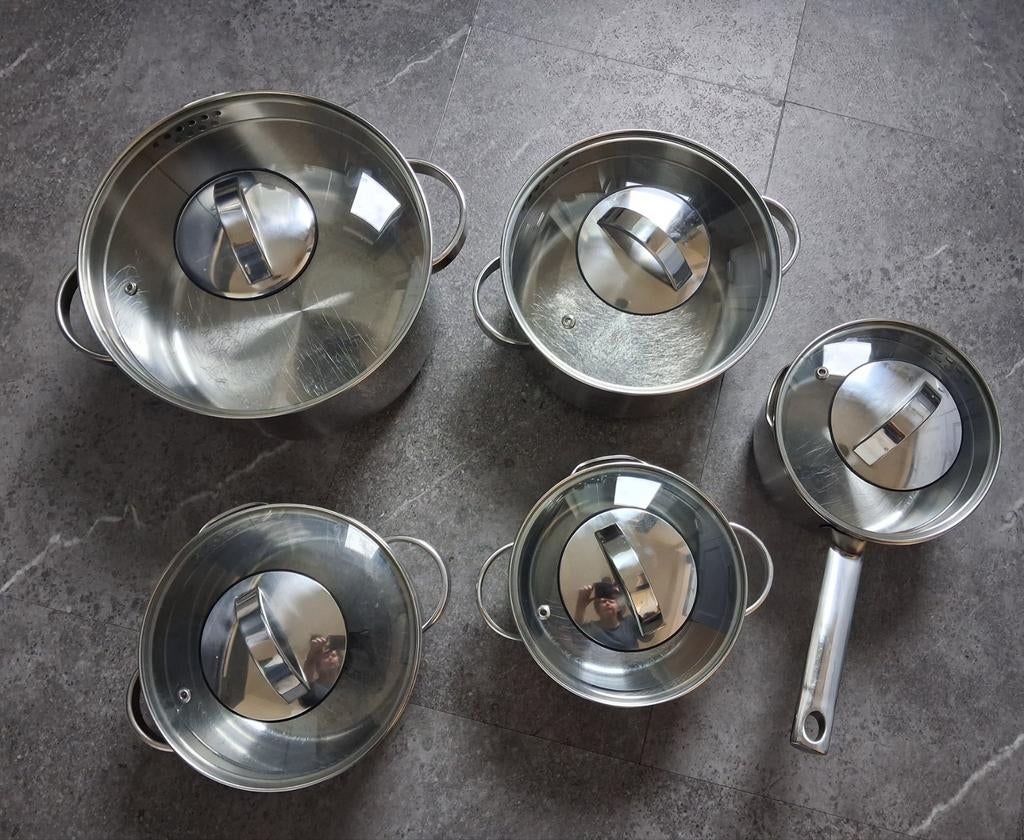 Sola Pearl pannenset., Pannenset, Ophalen of Verzenden, Zo goed als nieuw, Rvs