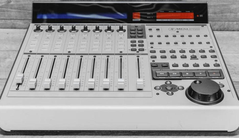 Mackie Control Universal Pro USB/MIDI DAW Controller, Ophalen of Verzenden