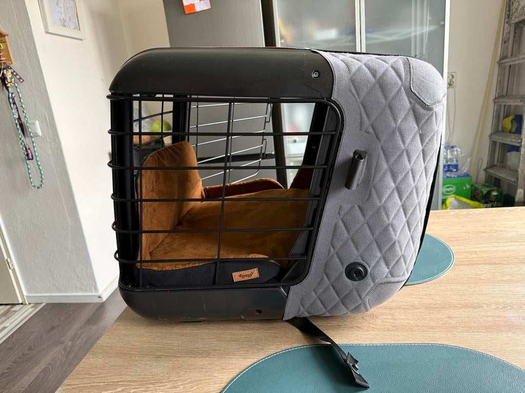 4pets Caree Honden-/Kattenbench voor Auto – Premium, Dieren en Toebehoren, Ophalen, Zo goed als nieuw