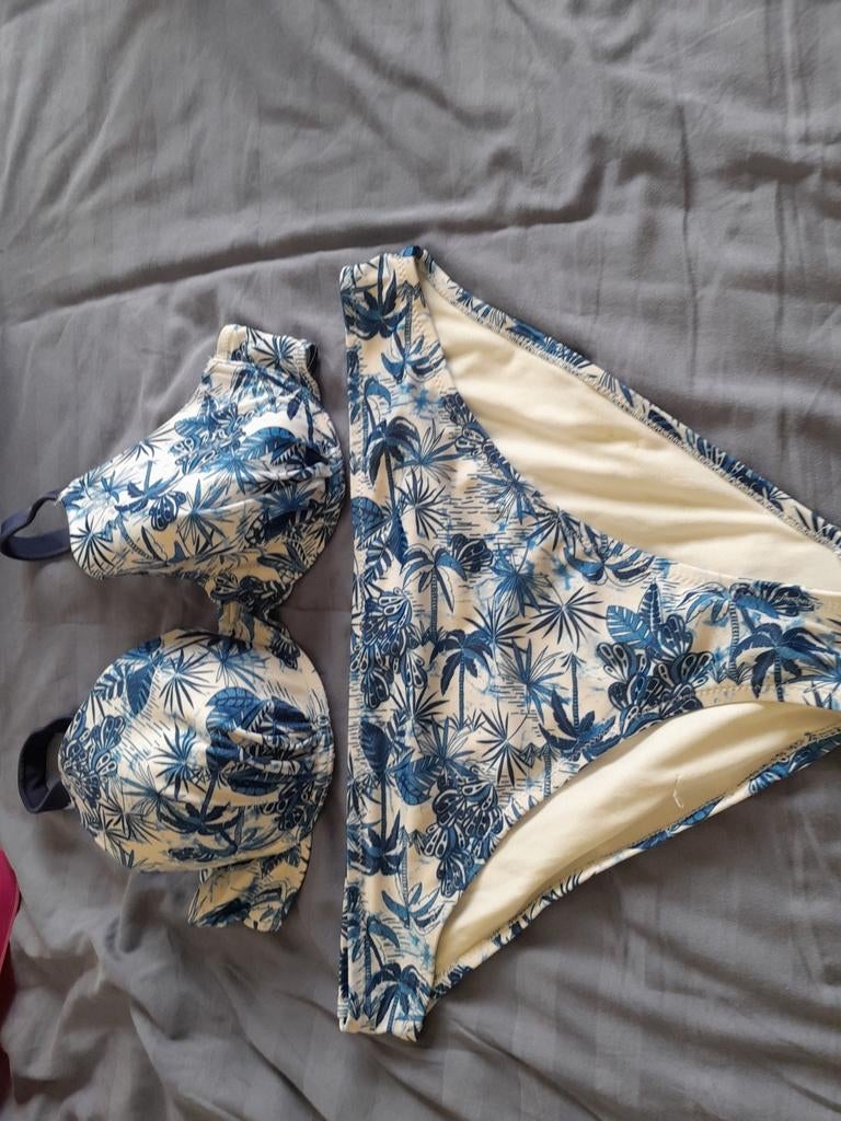 Bikini met palmboomprint, Kleding | Dames, Badmode en Zwemkleding, Ophalen of Verzenden