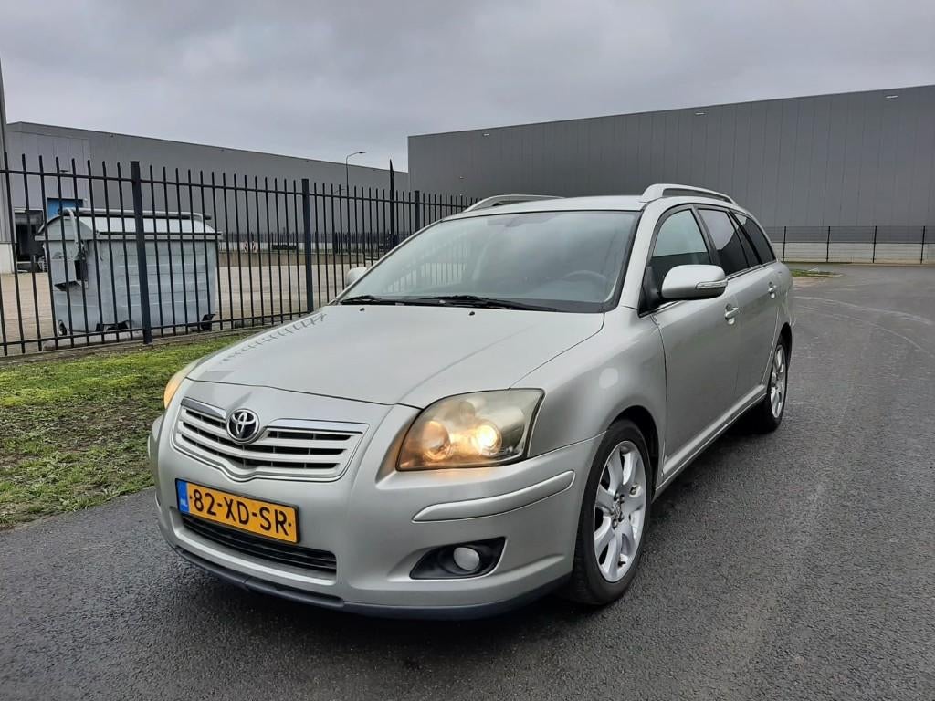 Toyota Avensis 2.0 16V Vvt-i Wagon 2007 climate / trekhaak, Voorwielaandrijving, 1998 cc, Avensis, 4 cilinders