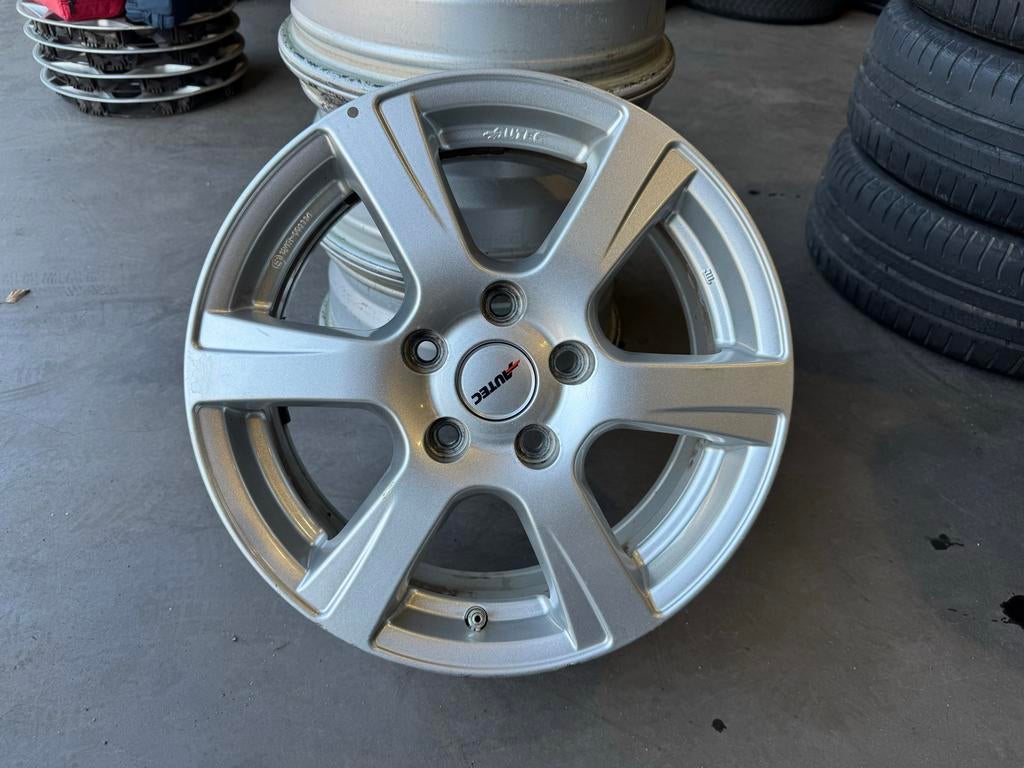 Autec velgen 16 inch, zilverkleurig Kia Ceed, Ophalen, Gebruikt, Velg(en), 16 inch