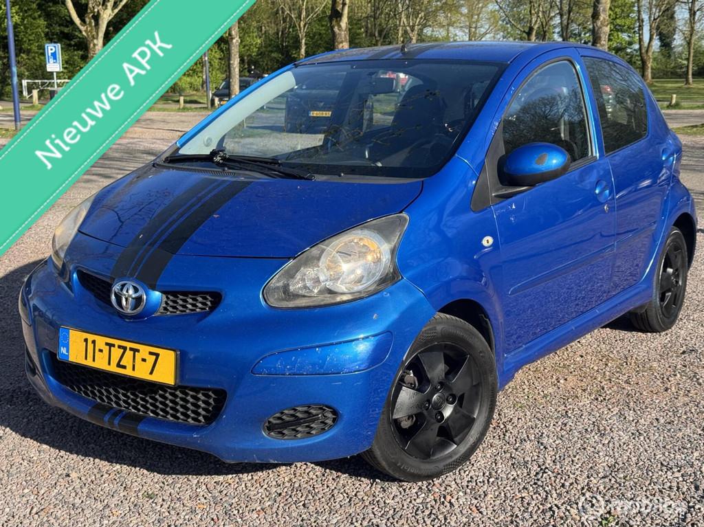 Toyota Aygo 1.0 Nieuw APK!, Voorwielaandrijving, Gebruikt, 68 pk, Bedrijf