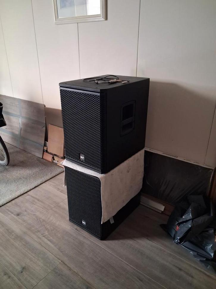 RCF 702 MK3 Actieve Subwoofer - Krachtige Bass, Audio, Tv en Foto, Luidsprekers, Gebruikt, Subwoofer, 120 watt of meer, Overige merken