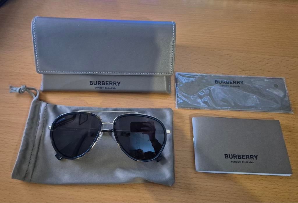 Nieuwe Burberry zonnebril voor heren, Ophalen of Verzenden, Nieuw, Zwart, Overige merken