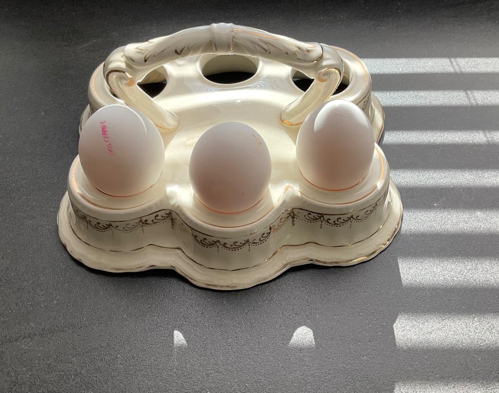 Eierhouder antiek porselein Royal Bonn Franz Anton Mehlem, Ophalen of Verzenden