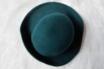 Green derby hat (River Island), Kleding | Dames, Hoeden en Petten, 55 cm (S, 6⅞ inch) of minder, Hoed, River Island, Ophalen of Verzenden
