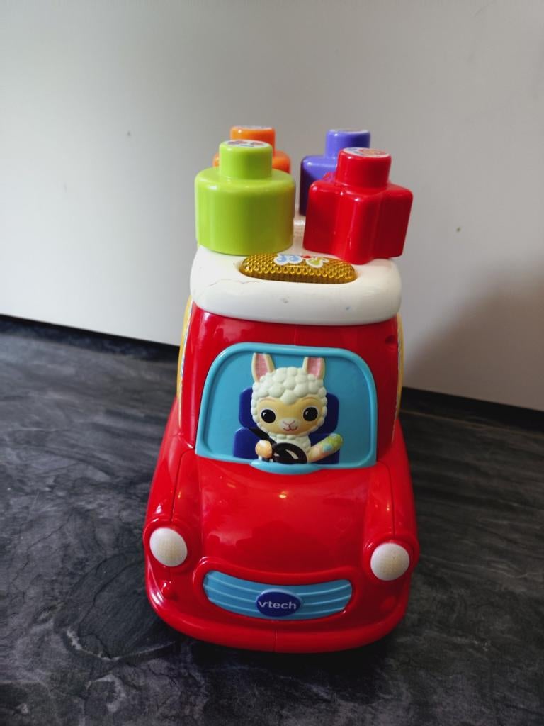 VTech Vormenstoof Auto met Geluid en Licht, Ophalen, Zo goed als nieuw, 6 maanden tot 2 jaar
