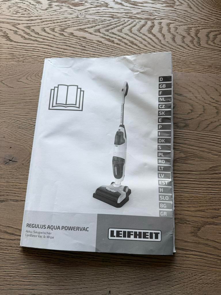 Leifheit Regulus Aqua PowerVac - Oplaadbare dweil I, Huis en Inrichting, Schoonmaakartikelen, Ophalen, Overige typen