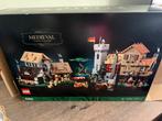 lego middeleeuuws stadsplein 10332 twv 299 euro, Kinderen en Baby's, Speelgoed | Duplo en Lego, Ophalen of Verzenden, Zo goed als nieuw