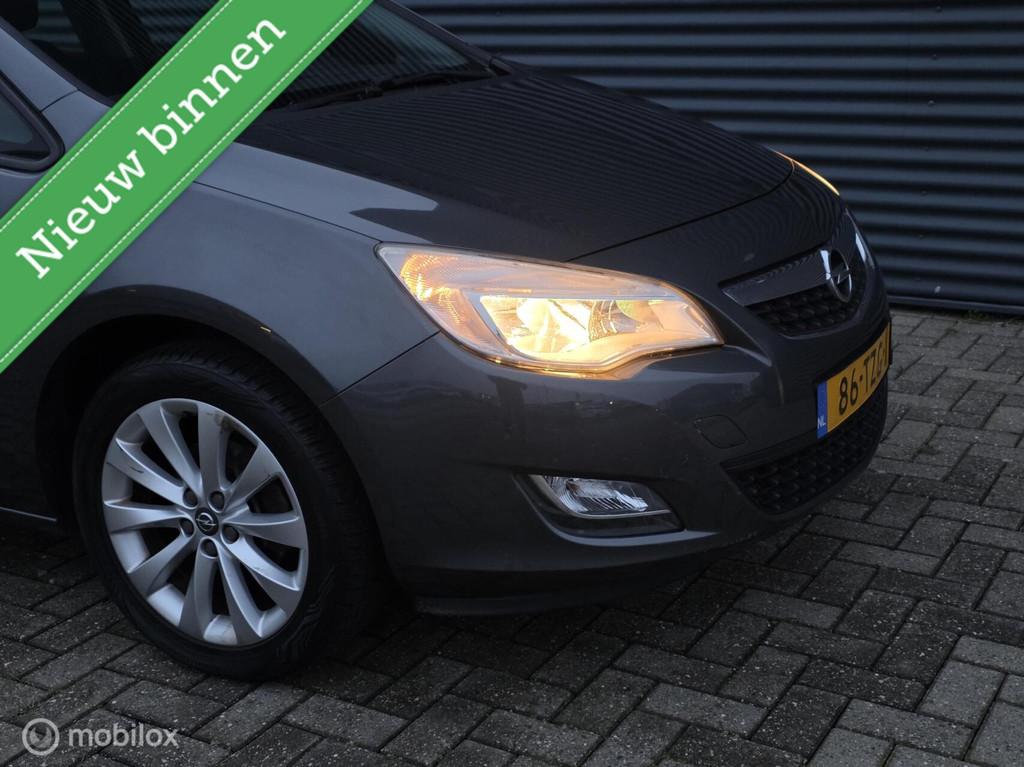Opel Astra Sports Tourer 1.4 Turbo Business +, Voorwielaandrijving, Euro 5, Gebruikt, 4 cilinders