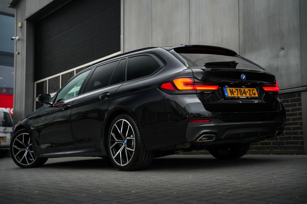 BMW 5 Serie Touring 530e 293 pk Business Edition Plus M-Spor, 1998 cc, Achterwielaandrijving, Gebruikt, Euro 6