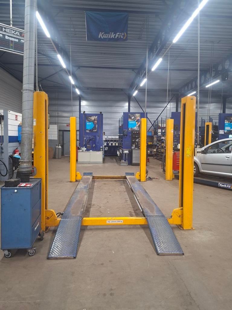 Hefbrug 4 koloms Koni 2500 kg rai apk geschikt led lampen, Auto diversen, Autogereedschap, Ophalen