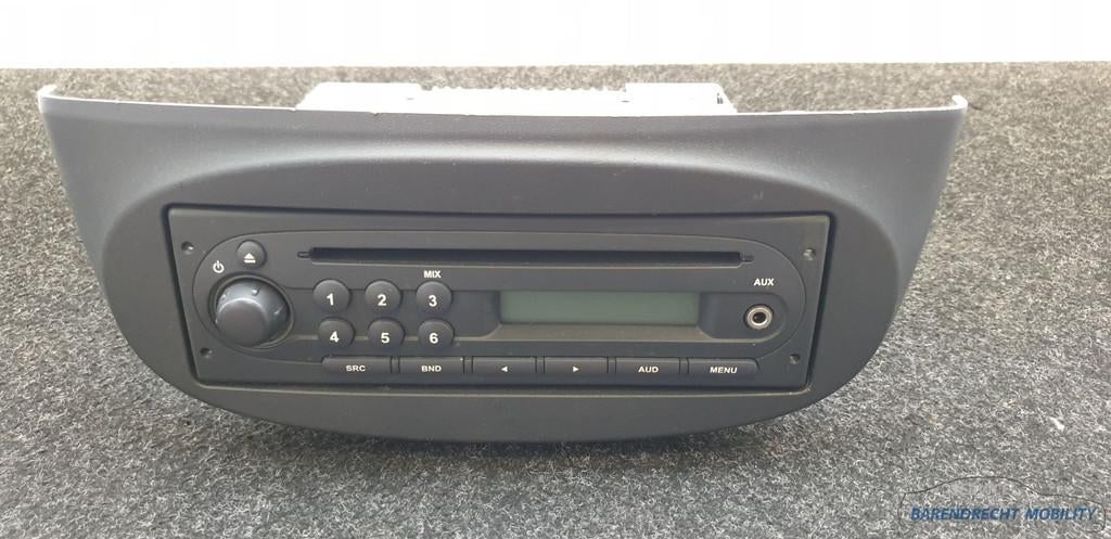 Radio CD speler aux Renault Twingo Trafic II 2 8200843548 or