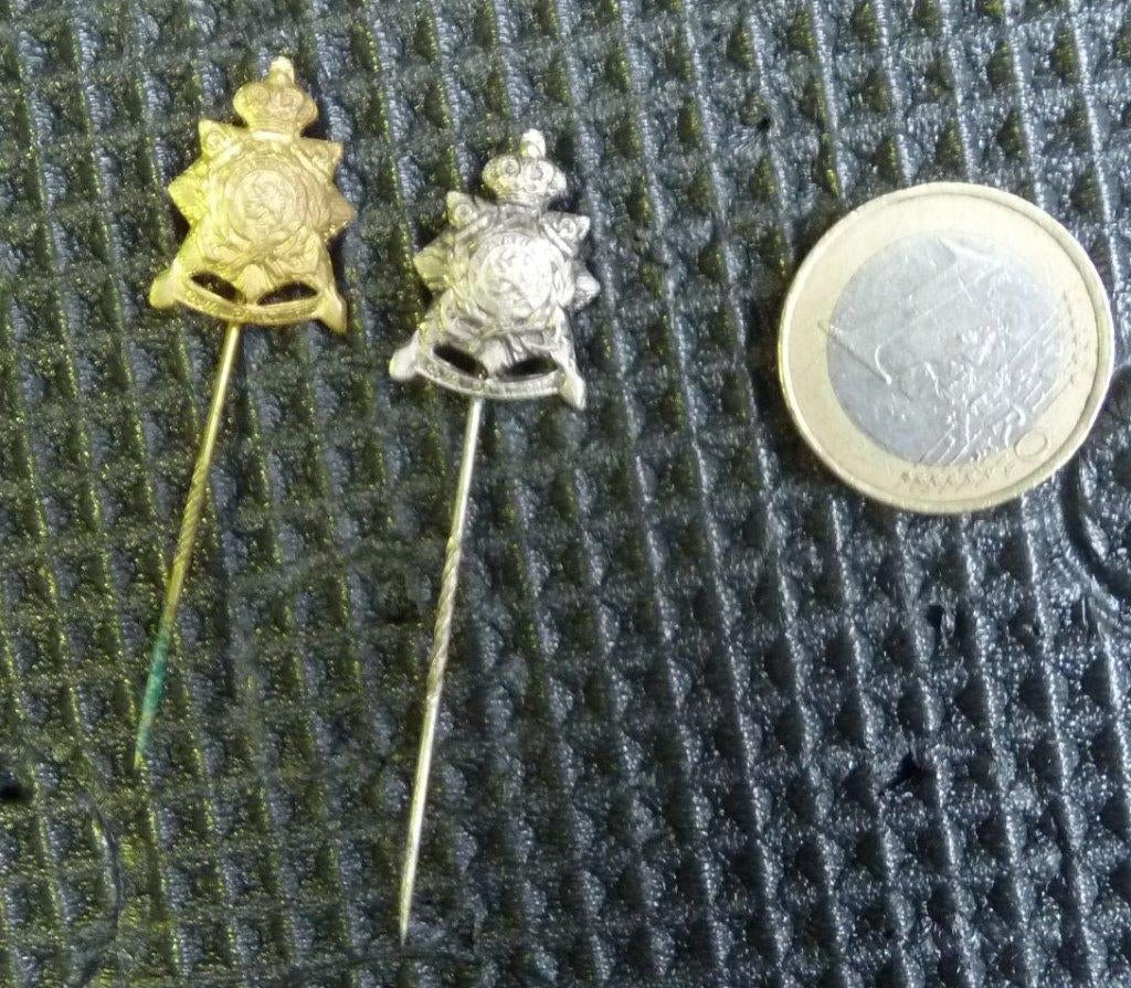 Militaire speldjes CORPS MARINIERS 2 stuks, Verzamelen, Ophalen of Verzenden, Landmacht, Nederland, Embleem of Badge