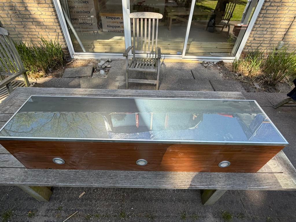 Wandkast hangend, Huis en Inrichting, Kasten | Wandmeubels, Ophalen of Verzenden, Zo goed als nieuw, Minder dan 150 cm, Minder dan 100 cm