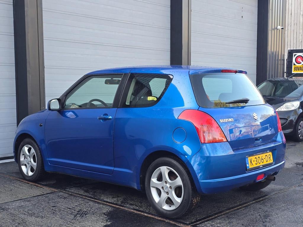 Suzuki Swift 1.3 16v, sport, Auto's, Suzuki, Stof, Elektrische ramen, Swift, Bedrijf