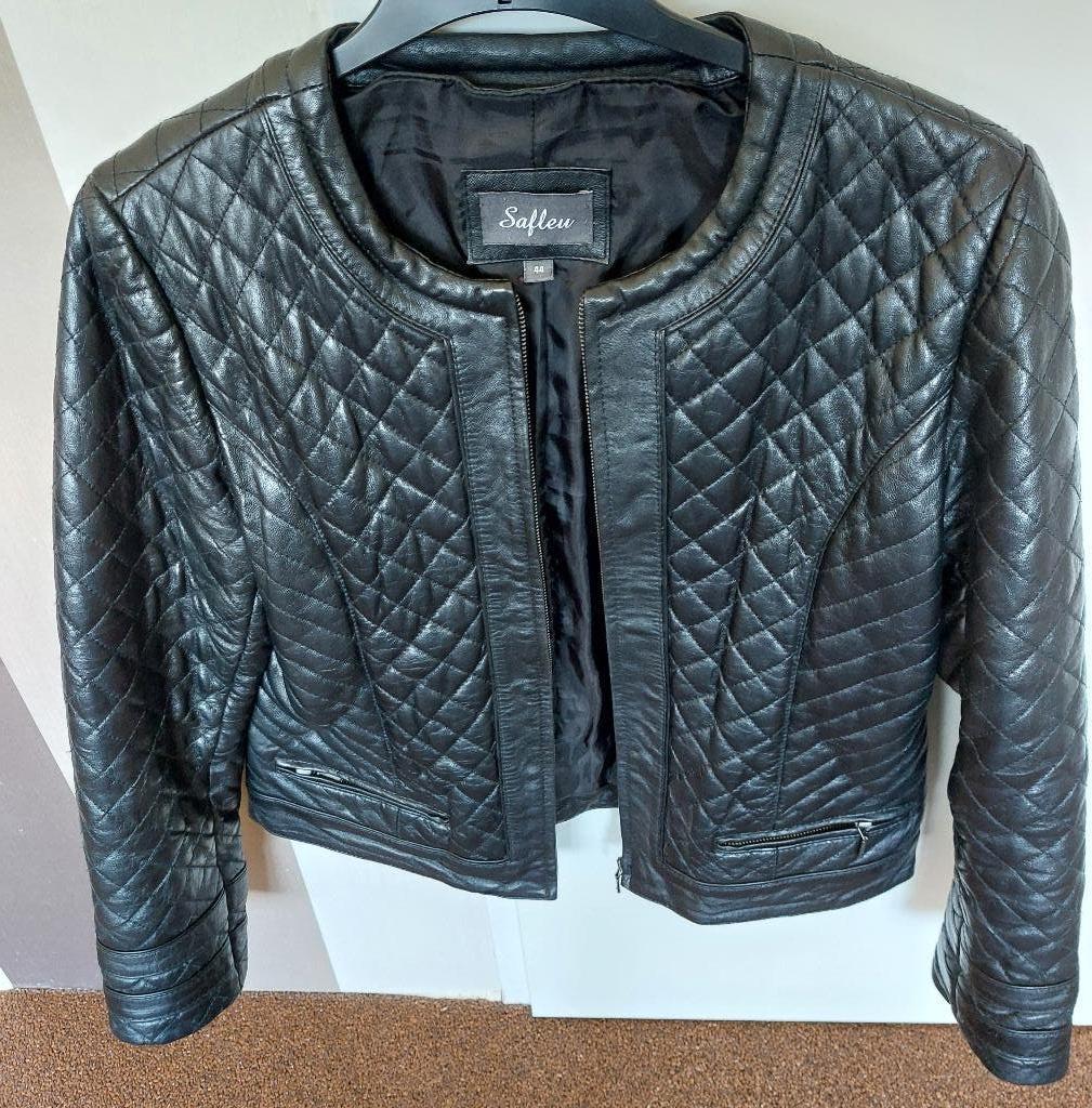 Diverse jasjes en bodywarmer., Ophalen of Verzenden, Zo goed als nieuw