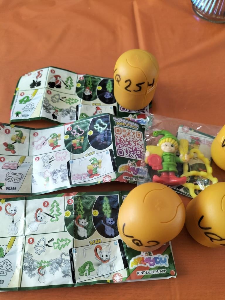 Kinder Surprise kerst vQ serie, Verzamelen, Ophalen of Verzenden