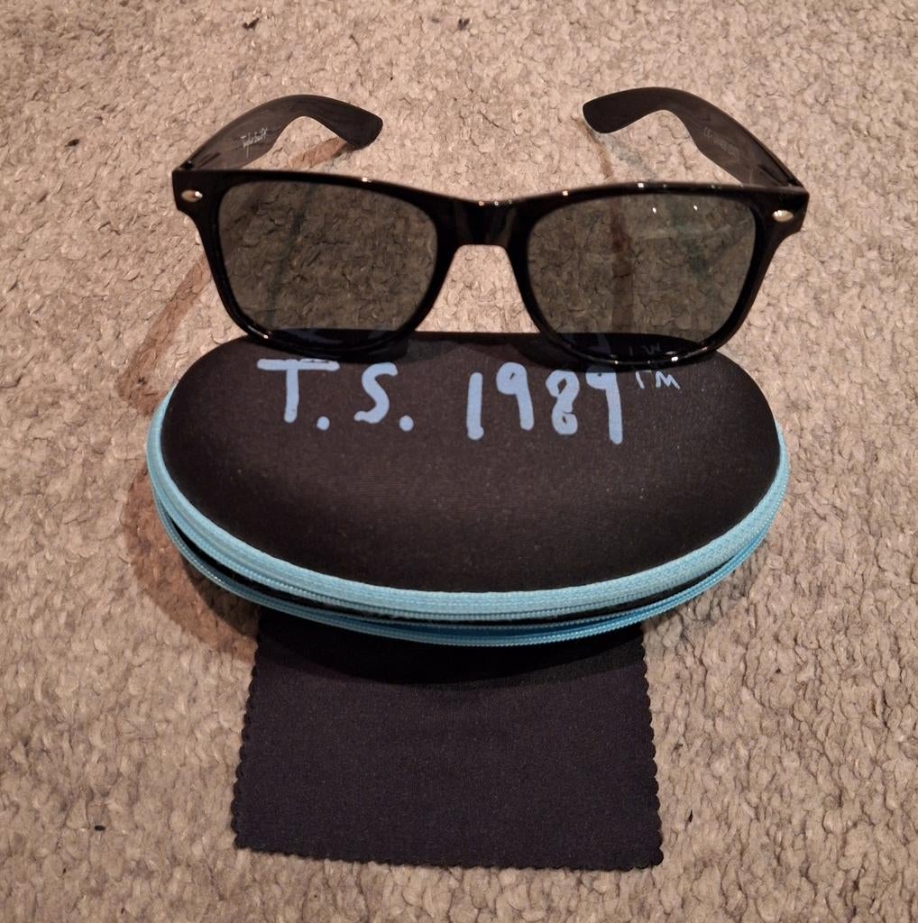 Taylor swift 1989 originele zonnebril ray-ban style, Cd's en Dvd's, Vinyl | Pop, Ophalen of Verzenden, 2000 tot heden, Zo goed als nieuw