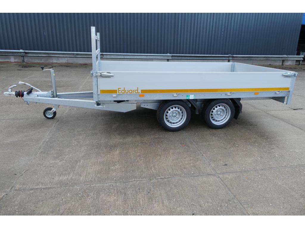 Bij Eemsned een Eduard Plateauwagen afm 310 x 180, Nieuw