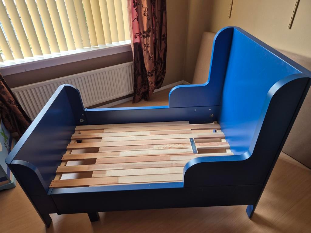 IKEA peuter/1 persoons bed met matras, 70 tot 85 cm, Zo goed als nieuw, 160 tot 180 cm, Ophalen